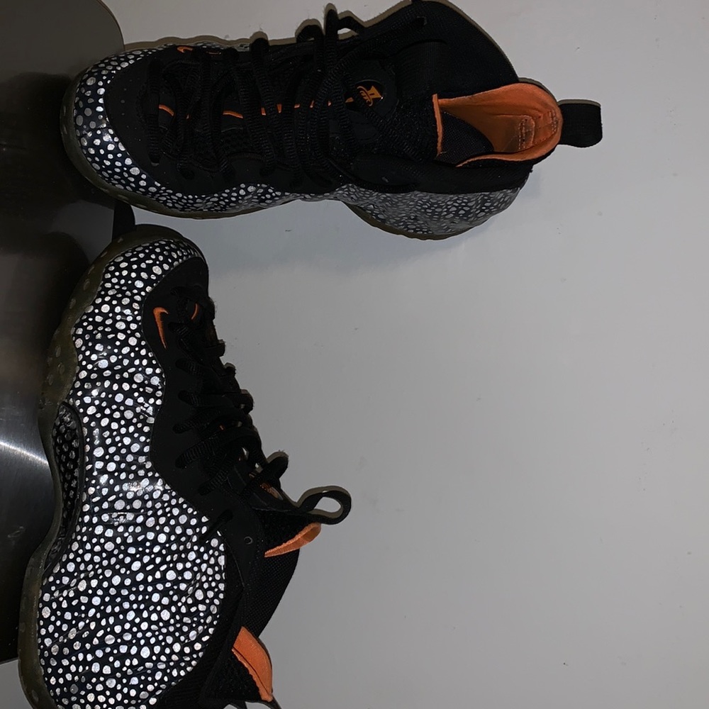 Nike foams - Picture 1 of 1
